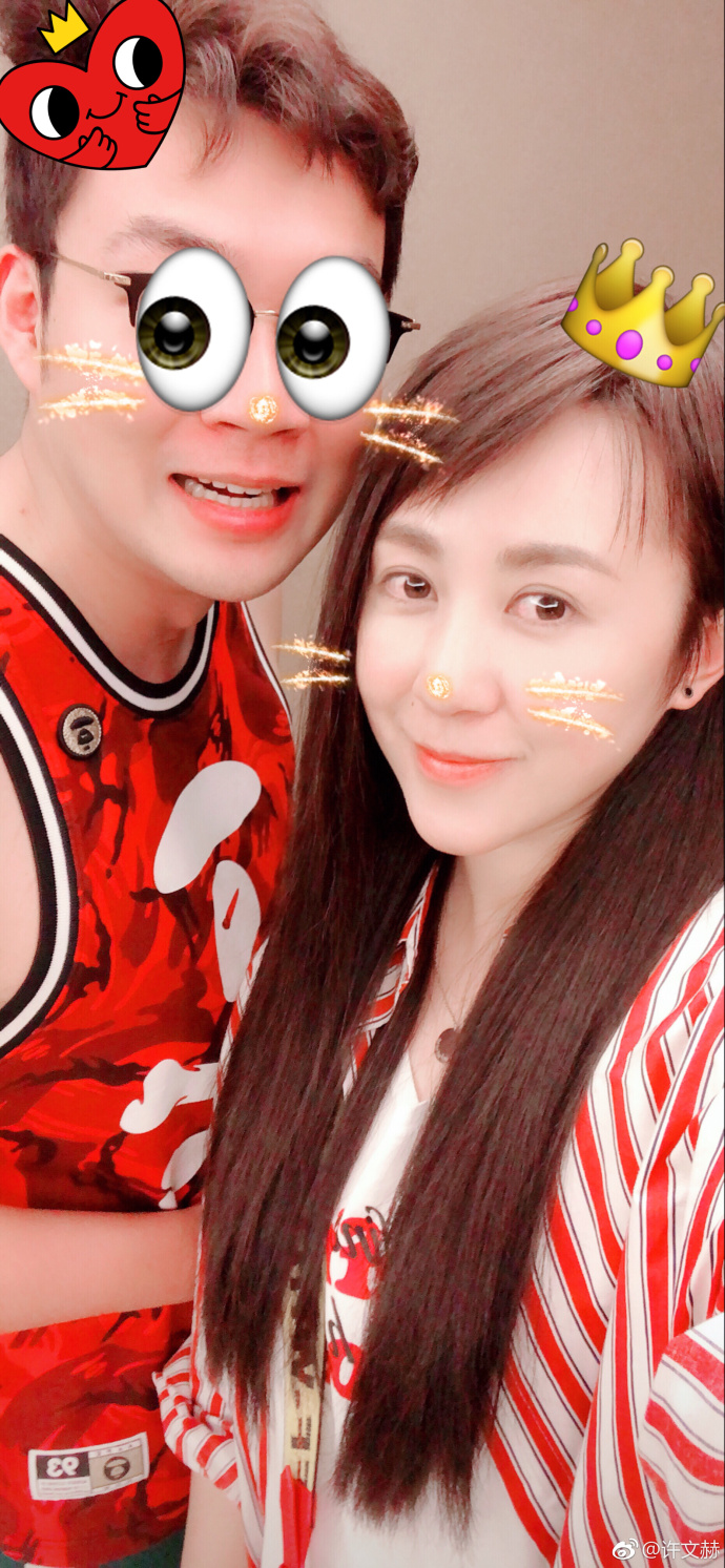 不一样的感觉？37岁马丽发微博晒近照，网友发现重点不是照片