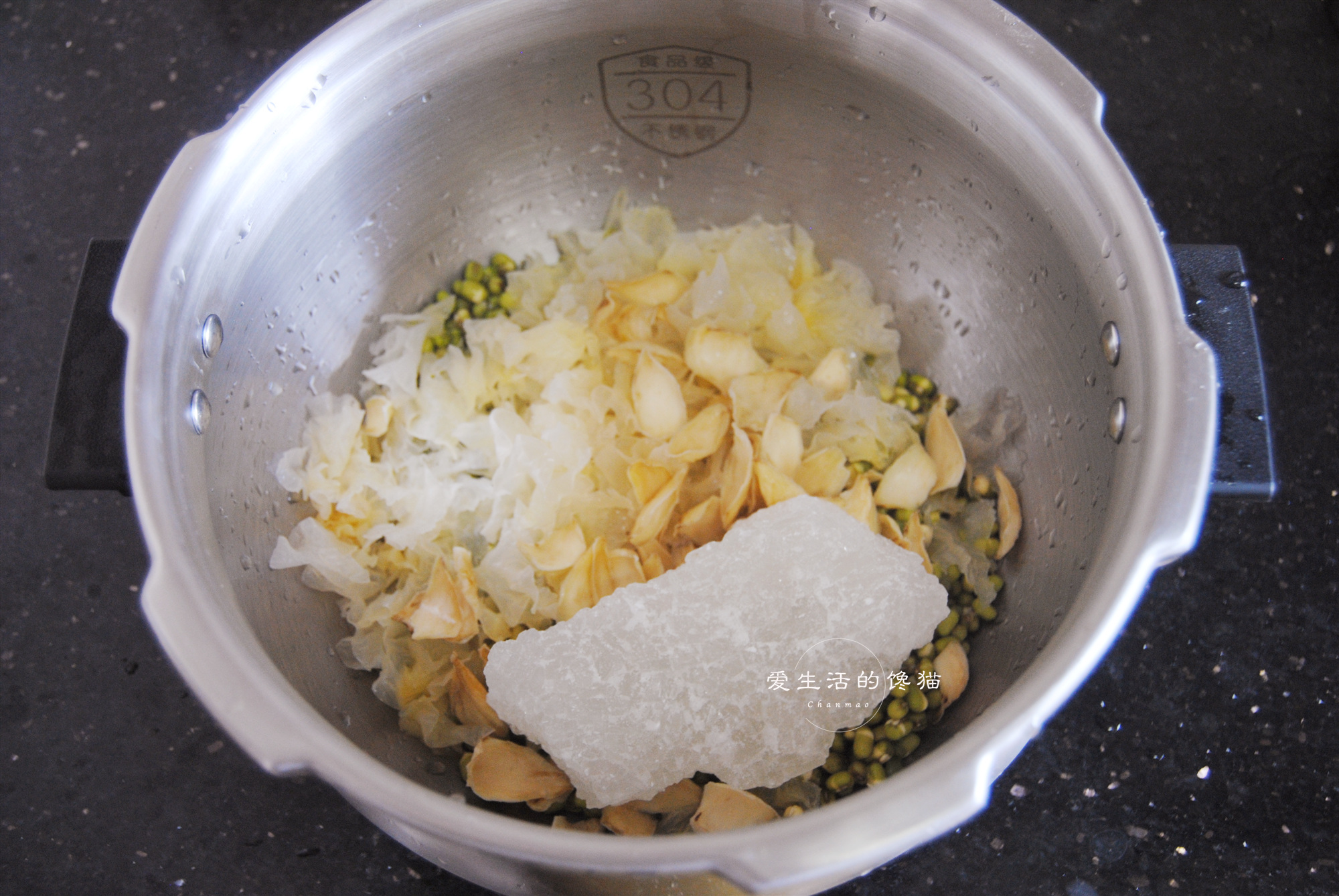 如何煮绿豆又甜不开花,绿豆怎么煮才颗颗分明