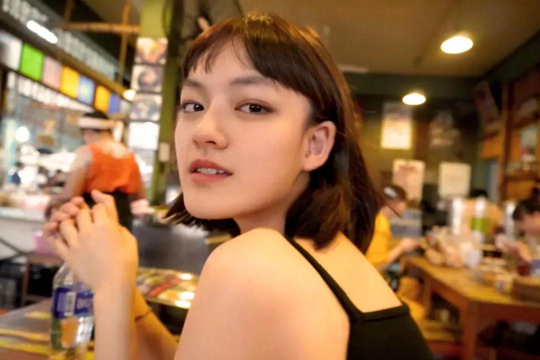 流行知性中短发,24款洋气直短发