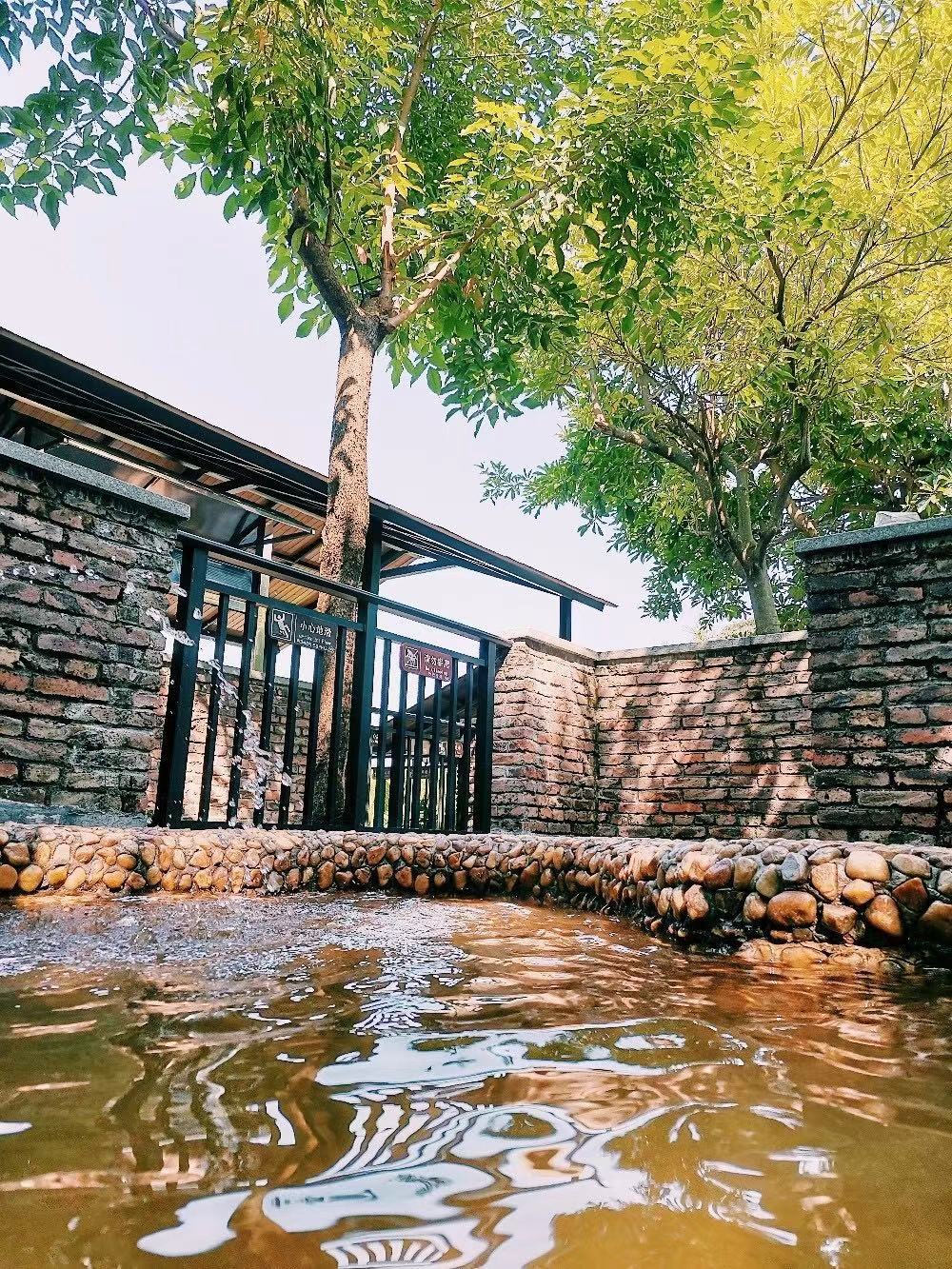 云浮哪里有天然露天的温泉,云浮温泉哪里最好玩