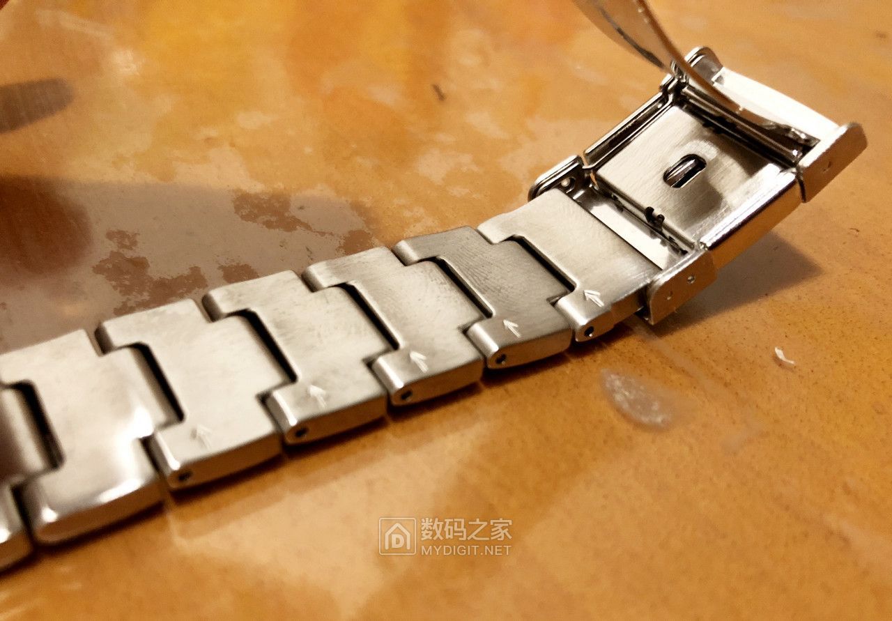 卡西欧ecw-m300手表说明书,卡西欧gst-s310-1a测评