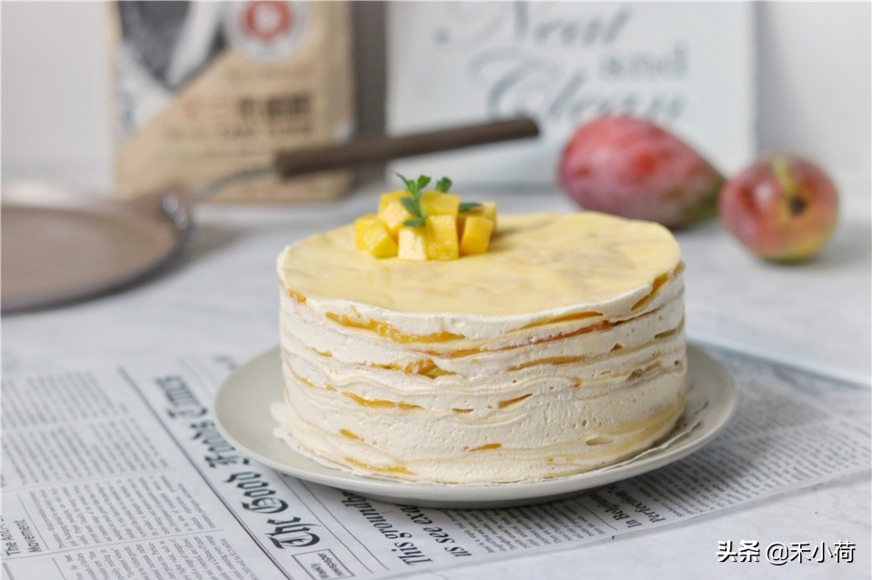 婆婆买一箱芒果吃不完,做成蛋糕香甜细腻,女儿一口气吃了3份