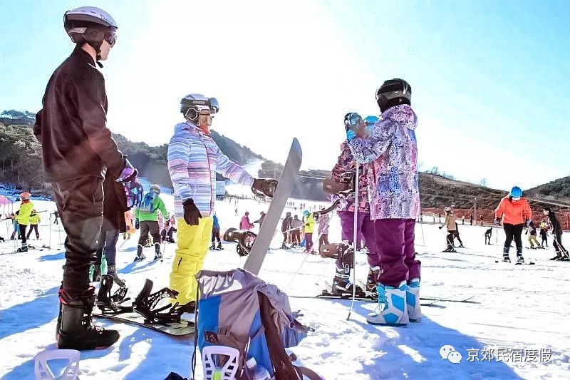 丝绸之路滑雪场民宿推荐,滑雪温泉民宿推荐