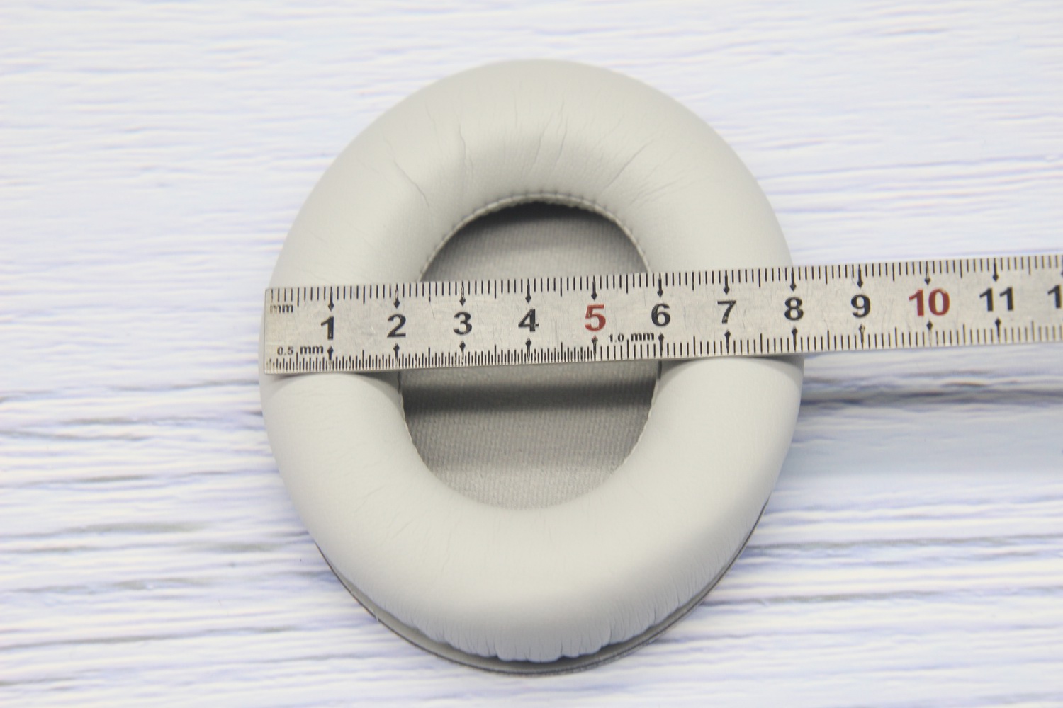 机甲风挂耳式电竞游戏耳机推荐,颜值好性能又好的游戏耳机