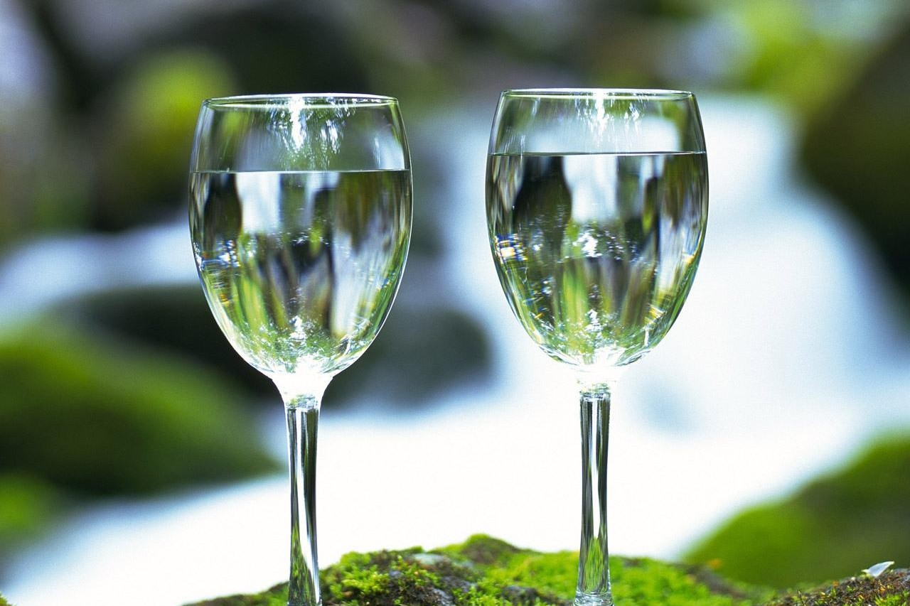 玻璃杯缺点解决方法,玻璃杯为啥那么容易碎