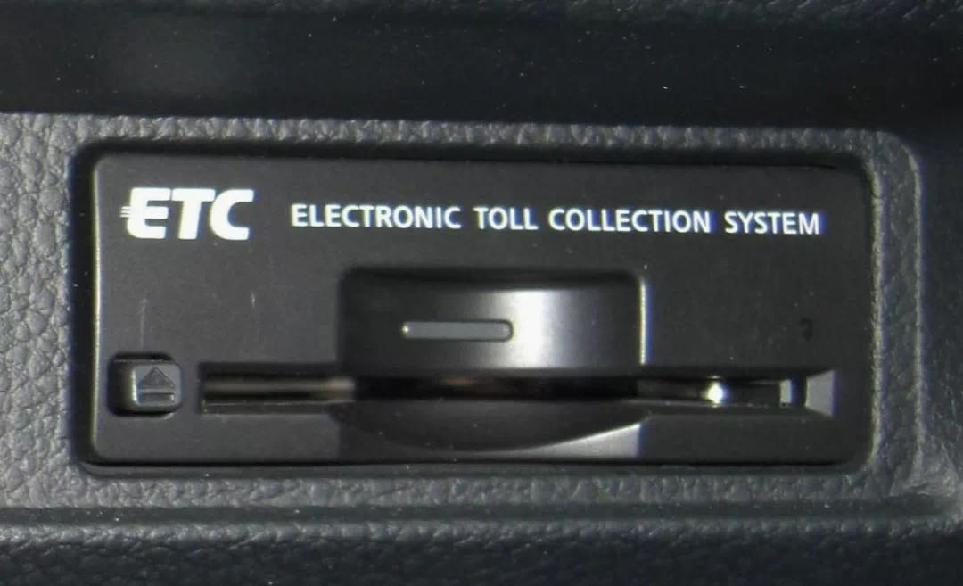 不出门就能越野！1600块的全新吉姆尼不买一台？