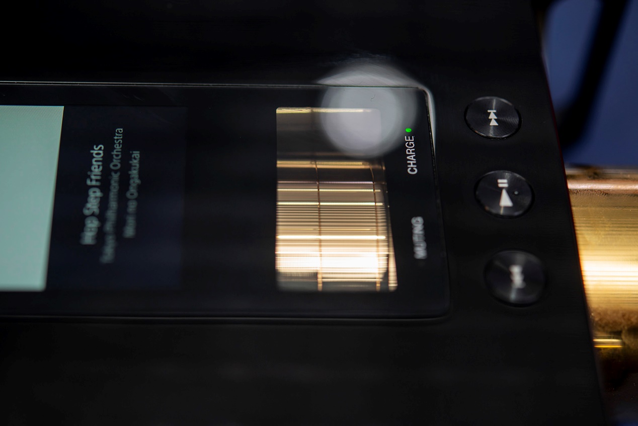 随身王者，强如台机，索六万DMP-Z1顶级音乐*放播**器品评