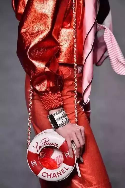 pradalv包,miumiu包包lv