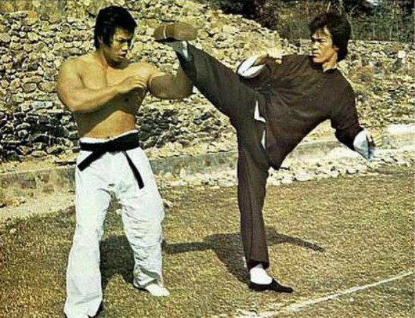 李小龙的功夫有没有被过度神化,李小龙是不是很有学问
