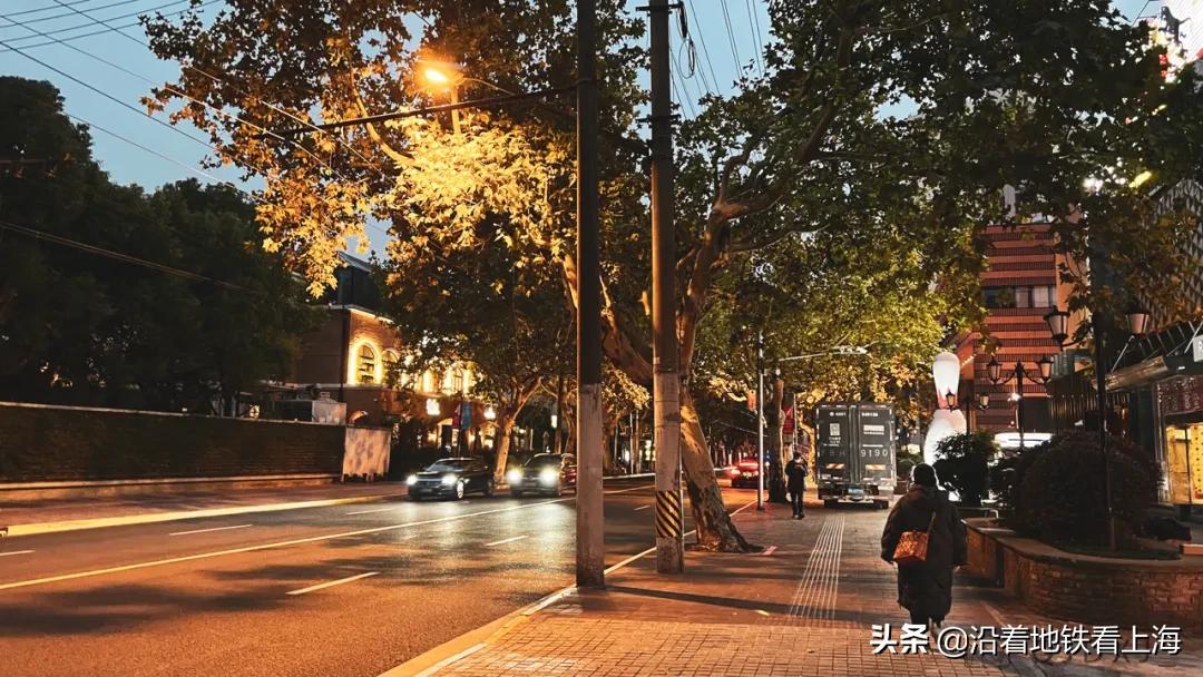 上海地铁1号线衡山路至常熟路,衡山路地铁站几号线