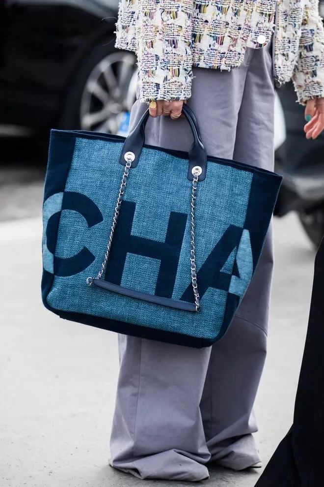 今年最流行的时尚大包 (现在流行小包还是大包好看)