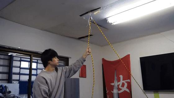 在房间里发射10000颗爆米花,这位日本人真是被居家隔离憋坏了