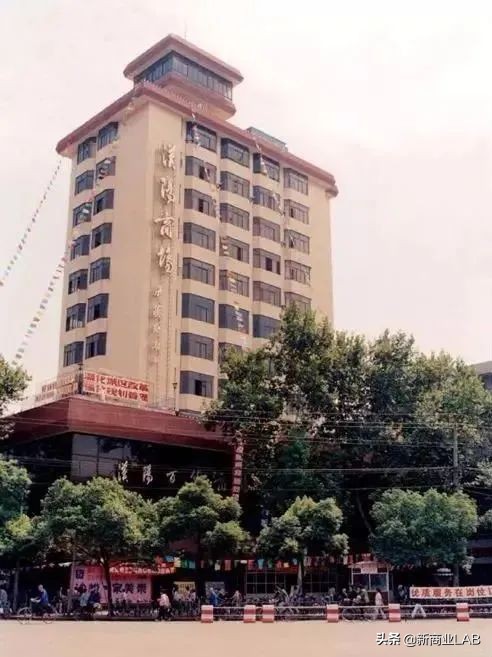 武汉三足鼎立的钟家村商圈,汉阳王家湾和钟家村商圈