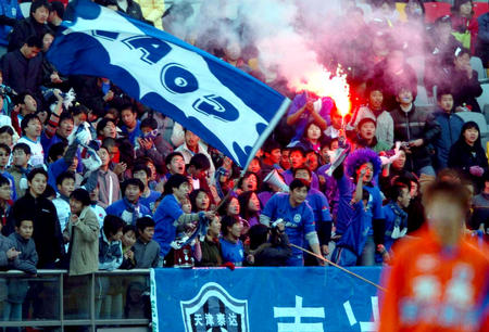 回看鲁能深圳比赛录像,中超联赛最新战况鲁能