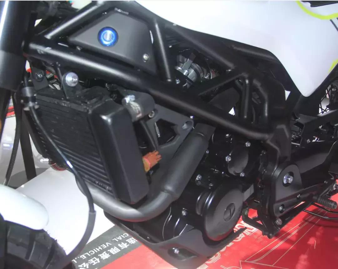 mini科尔维特多少钱一辆,克尔维特兰博300复古跑车