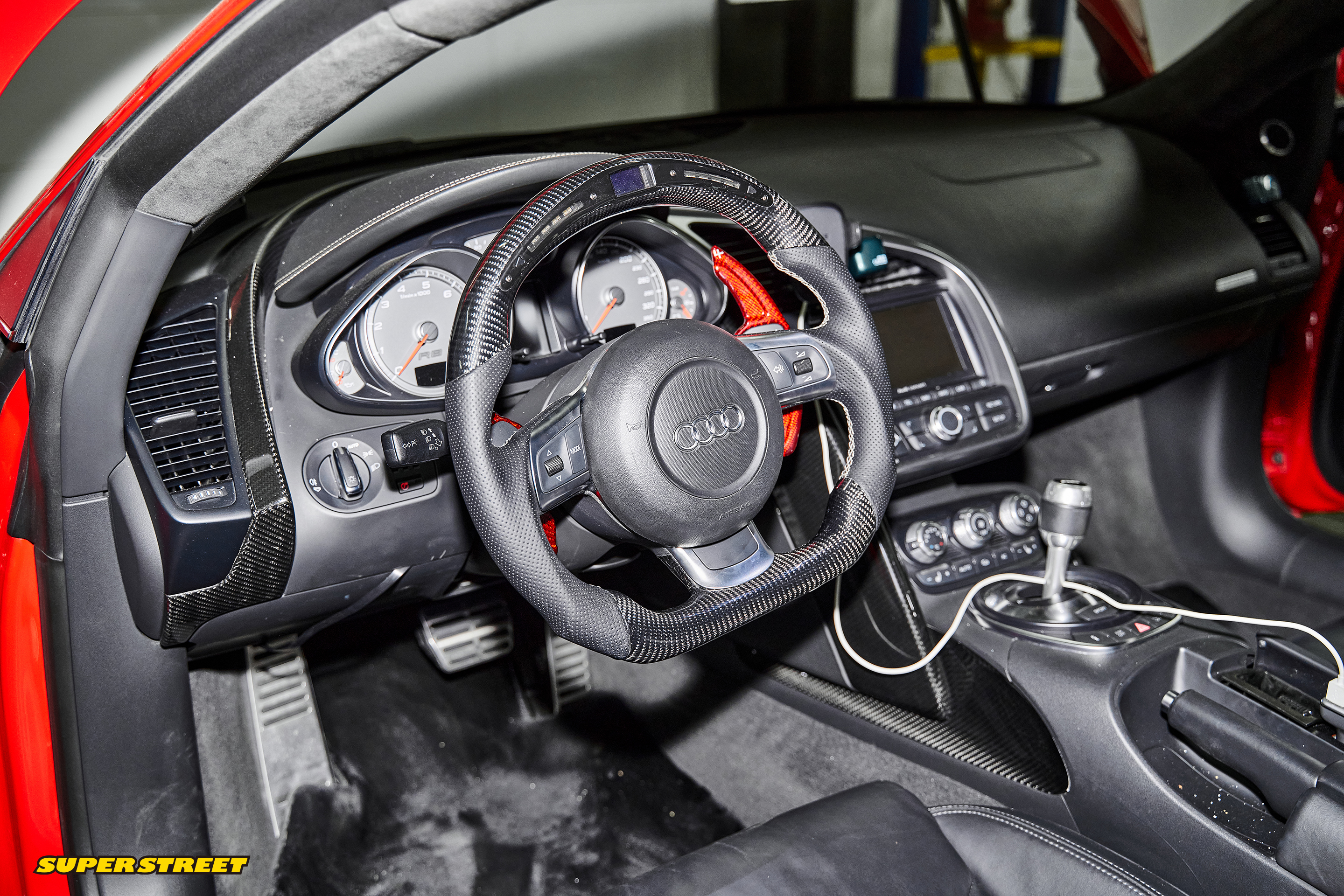 奥迪r8改装最佳效果,奥迪r8改全段排气声浪