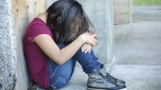 13岁女孩被校园霸凌后续救助方式,7岁女孩被校园霸凌医院报告