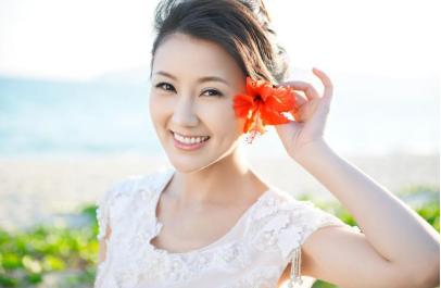 她24岁与富商结婚生活幸福,她26岁嫁80岁亿万富豪