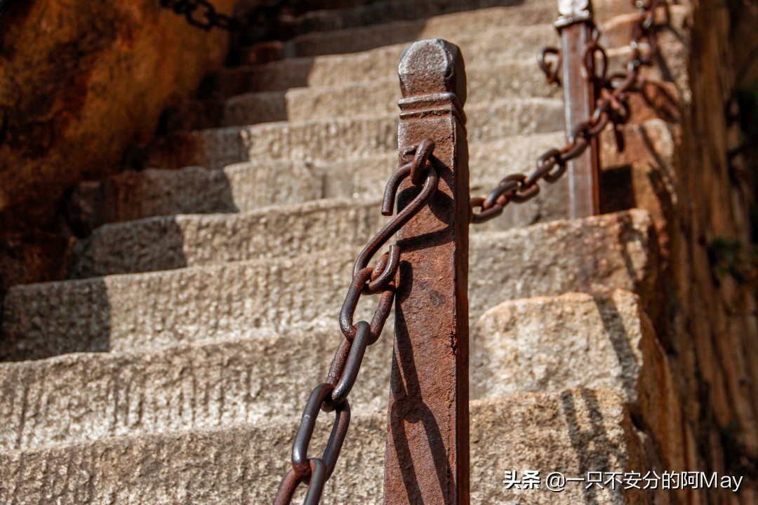 为什么爬华山都是夜爬,华山自古一条道很有必要爬吗