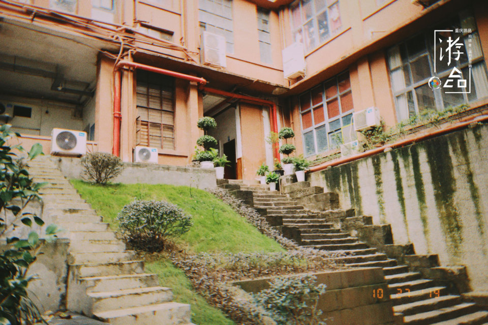 两路口罗斯福图书馆开放时间,重庆最惊艳的图书馆