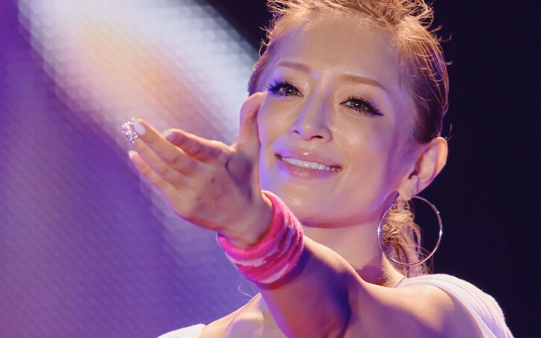 滨崎步双耳失聪了吗,失聪后的滨崎步现状