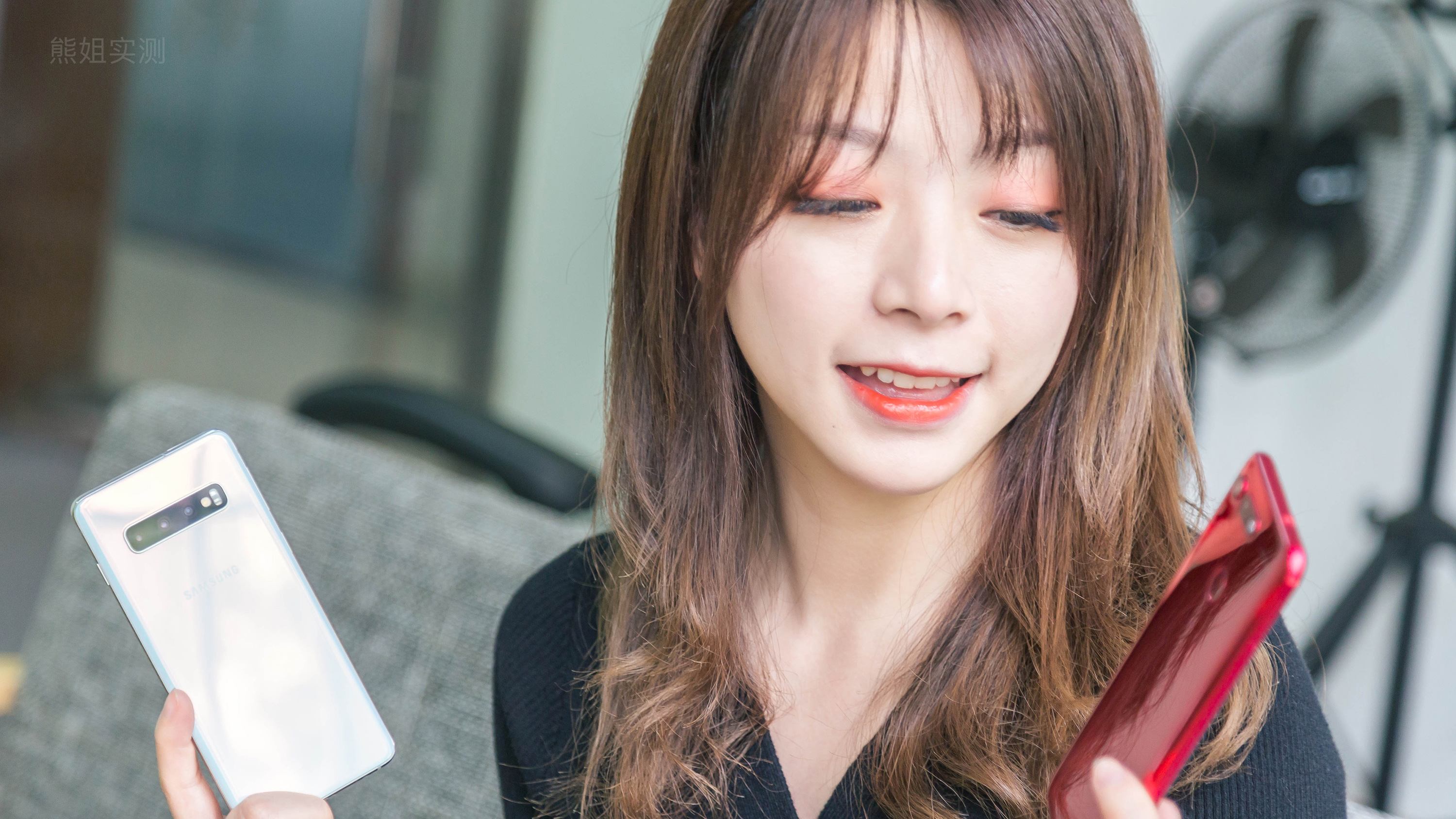 荣耀v20和三星s10屏幕哪个好,荣耀v20与三星s10哪个好