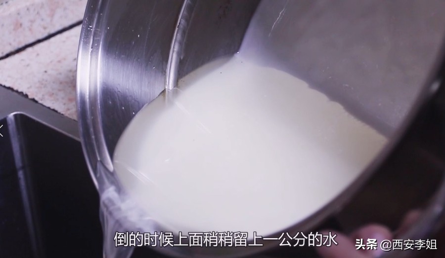 烙面皮和擀面皮哪个更筋道,宅在家不如做手工