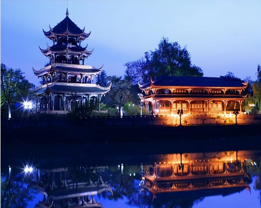 看诗人的生平,外地人眼中的犍为