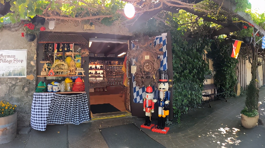 爱戴绿帽子，喜欢捡破烂，只吃猪蹄和香肠。奇葩的德国村，逛逛去