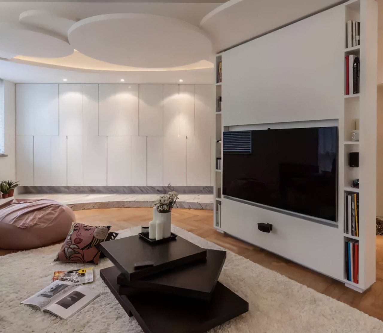 电视背景墙极简高级感收纳,小户型收纳型电视背景墙