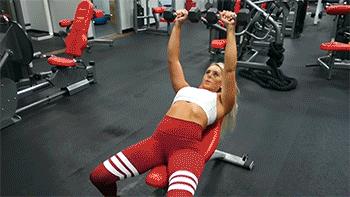 李成敏身材写真照片,拥有魔鬼身材的李成敏