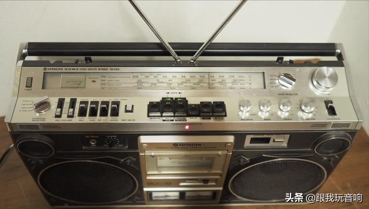 日立收音机2200,日立双卡录音机