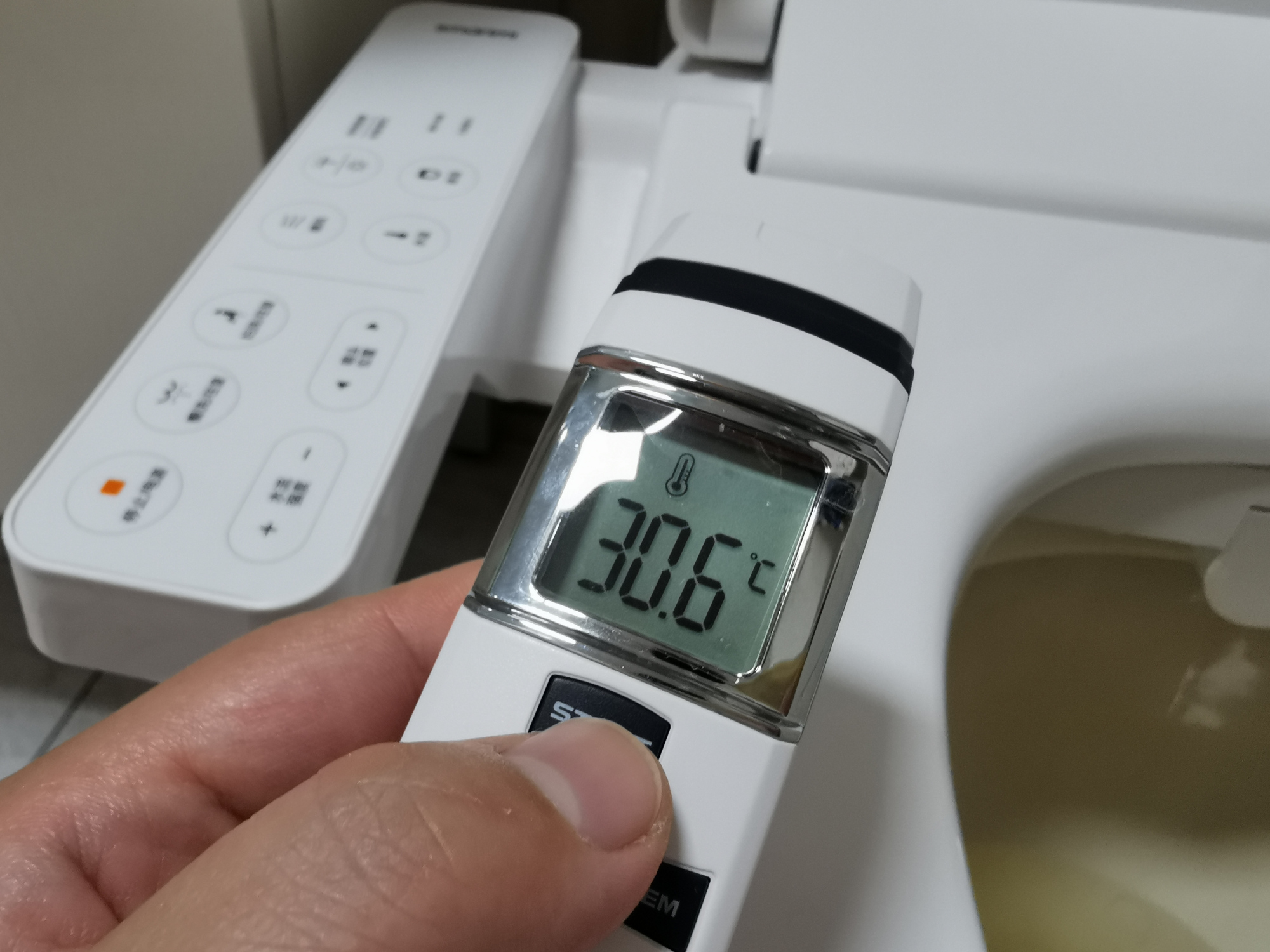 智能马桶怎么选记住这几点就够了,智能马桶好用吗有什么优缺点