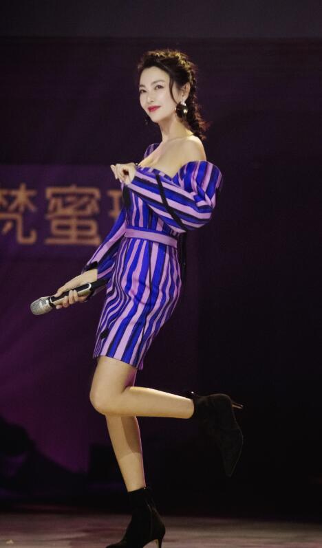 双腿并拢没有缝隙代表什么,蚯蚓张雨绮完整视频