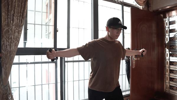 一根弹力绳练全身,一根弹力带练遍全身