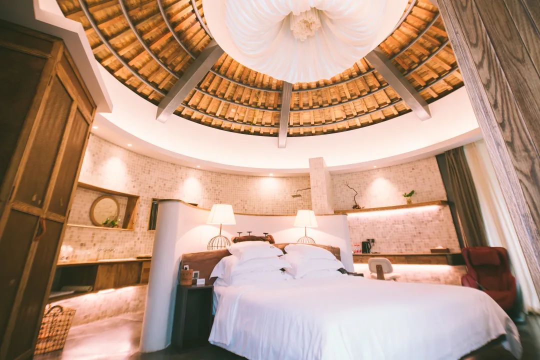 巴厘岛绿野仙踪,巴厘岛住进星空顶梦幻蘑菇屋