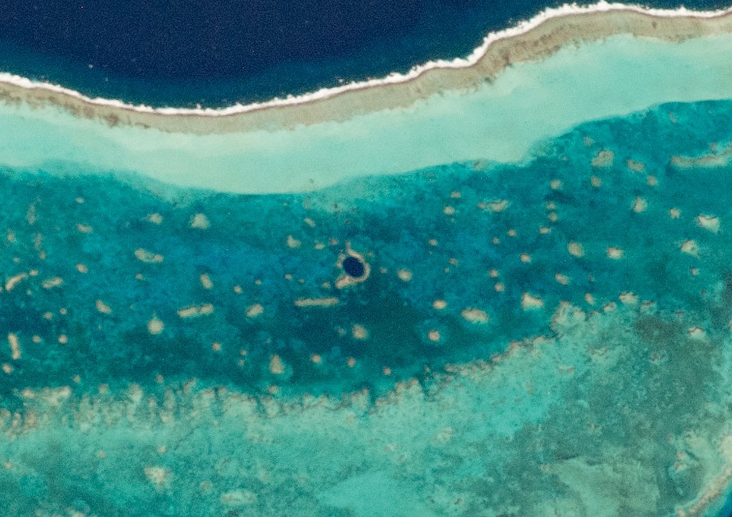 加勒比海白色洞穴,加勒比海大蓝洞探险