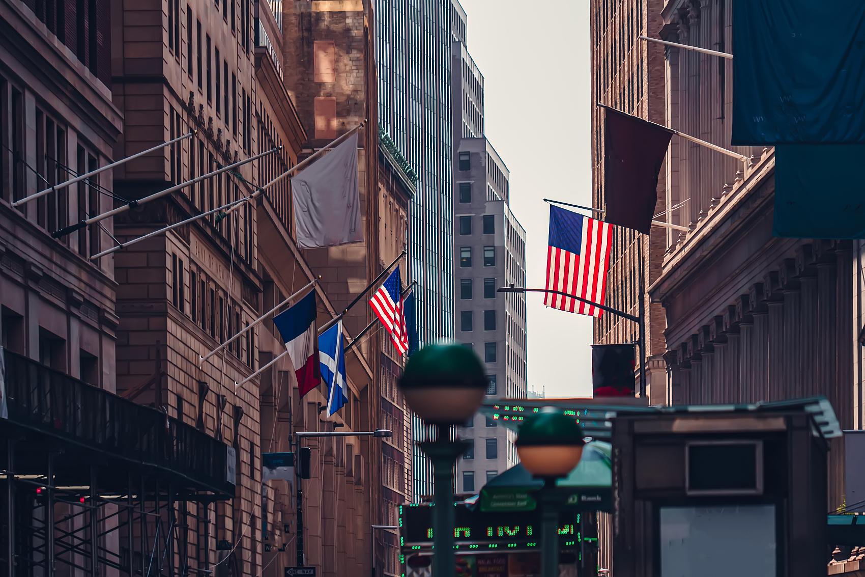 美国欠这么多外债为什么还有钱,美国欠债最好的解决方法