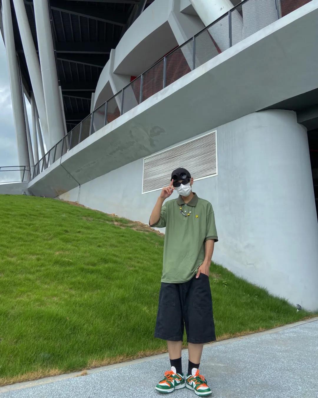 穿搭跟风学生党,穿搭不要盲目的去跟风