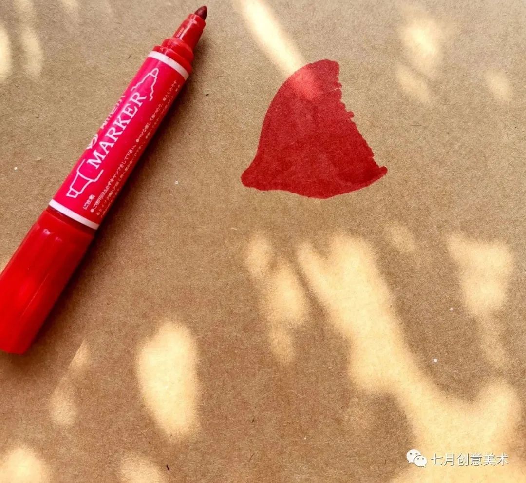 草莓自然笔记绘画,草莓幼儿园绘画