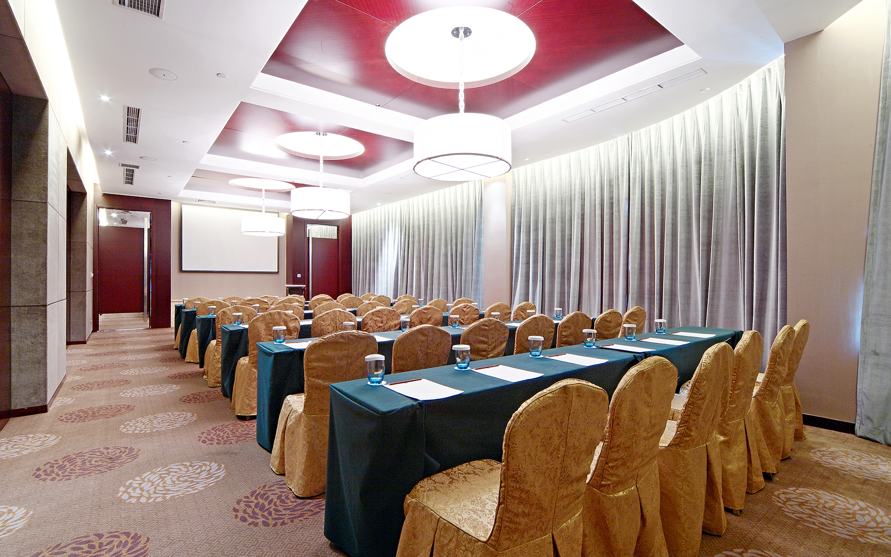 沈阳七宝山饭店电话,沈阳七宝山饭店怎么样