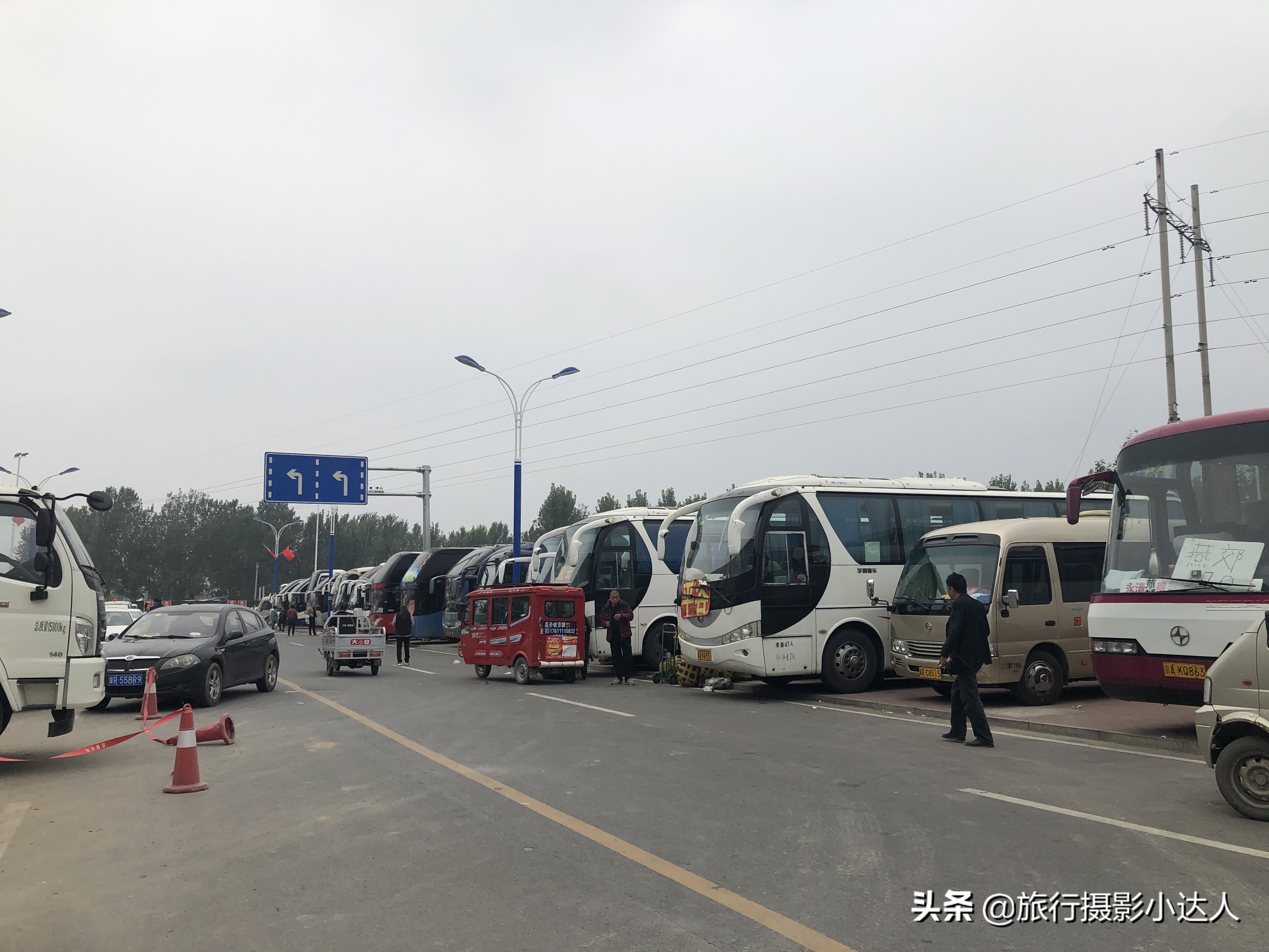 天冷了去买点衣服,天冷了带孩子去城里买件衣服