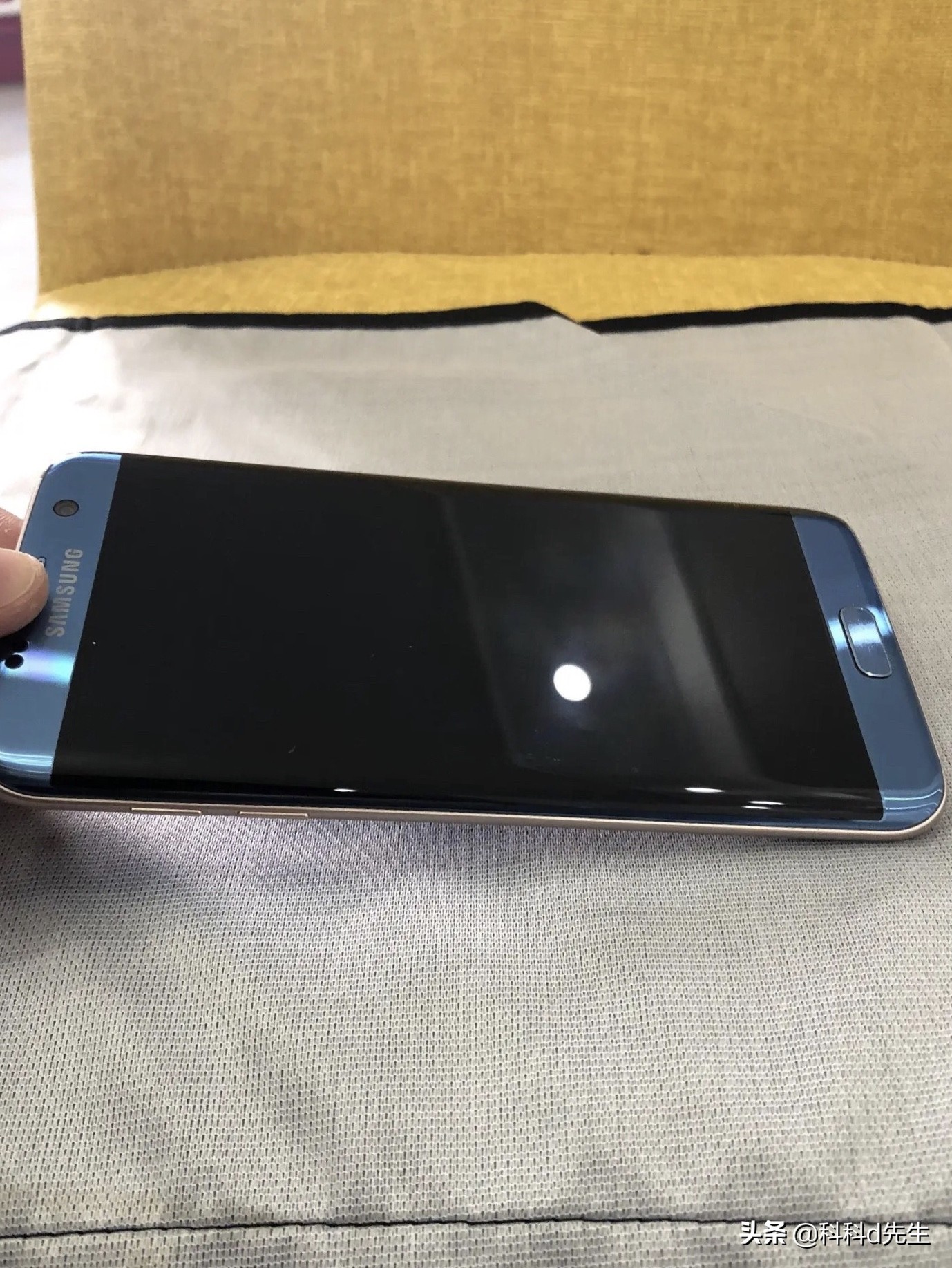 颜值即正义产品推荐,小白测评国行三星s7edge开箱浅评