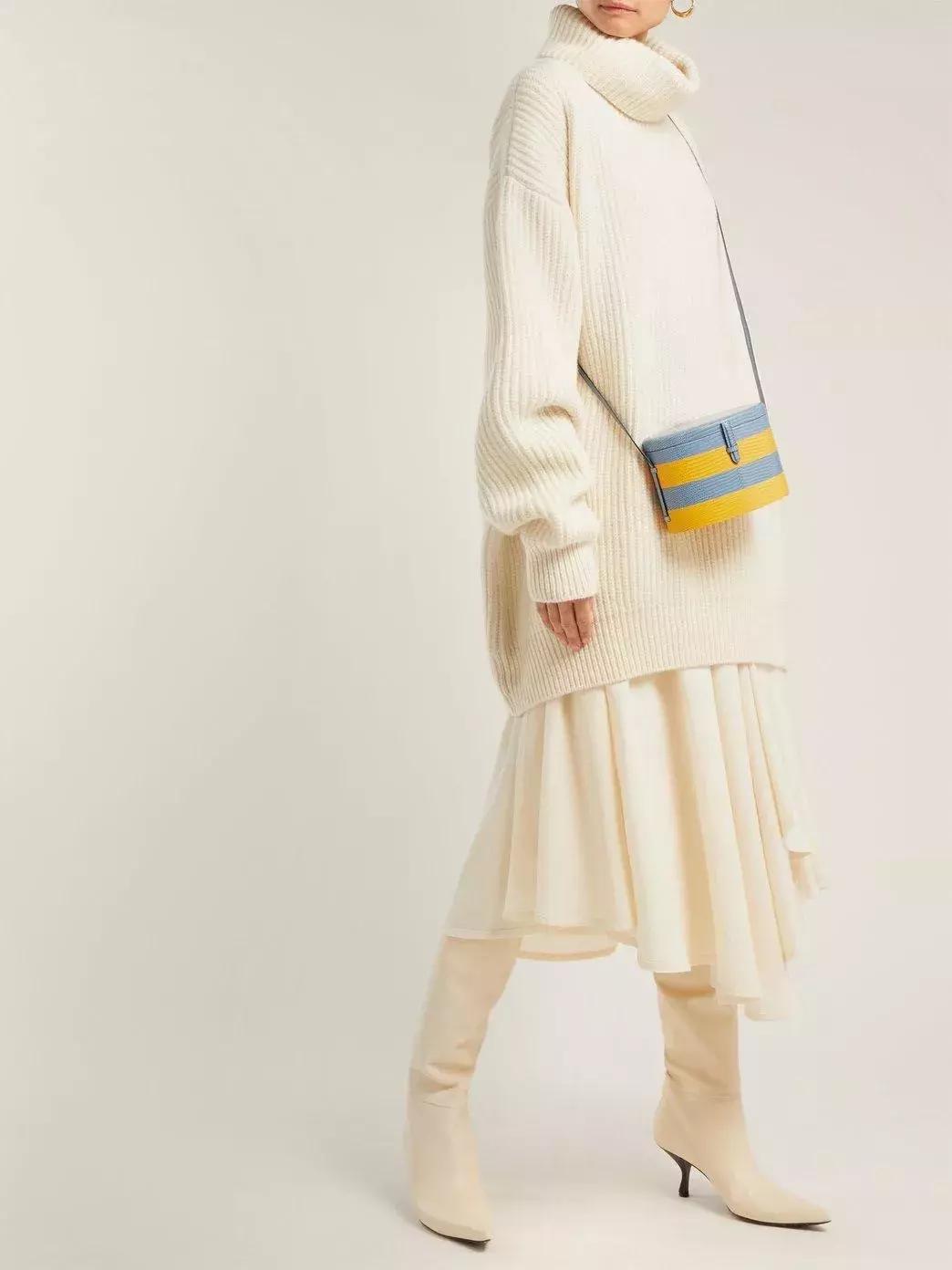 1000左右的包包品牌推荐,1000块钱能买什么大牌的包