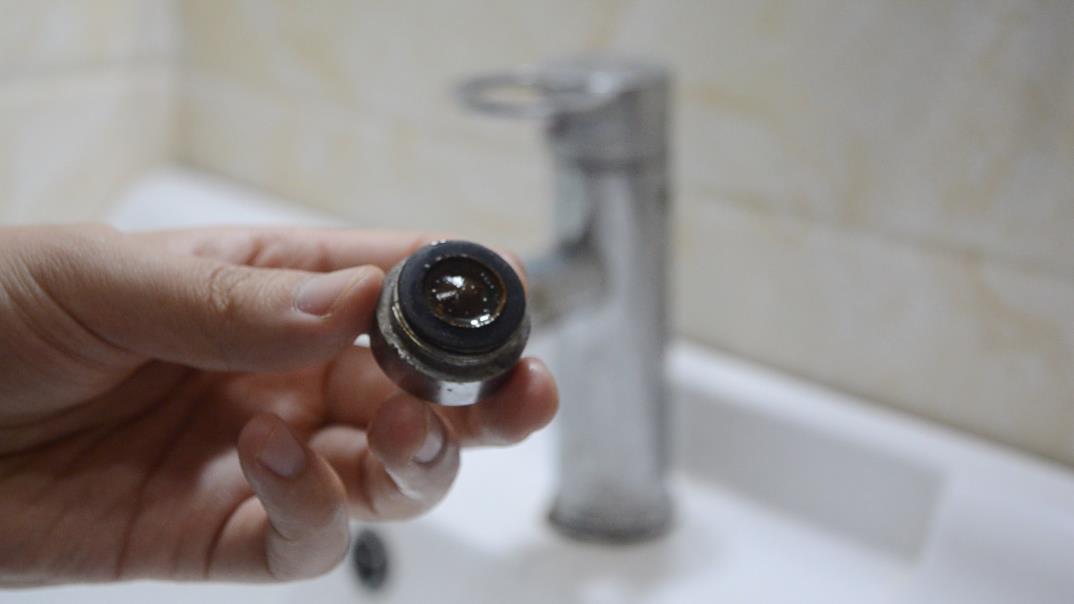 如何让家里热水龙头出水量大,家里水龙头快速出热水