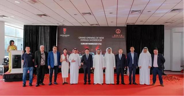 把数百万的迈巴赫换成红旗，中国富豪的汽车文化转向了吗？