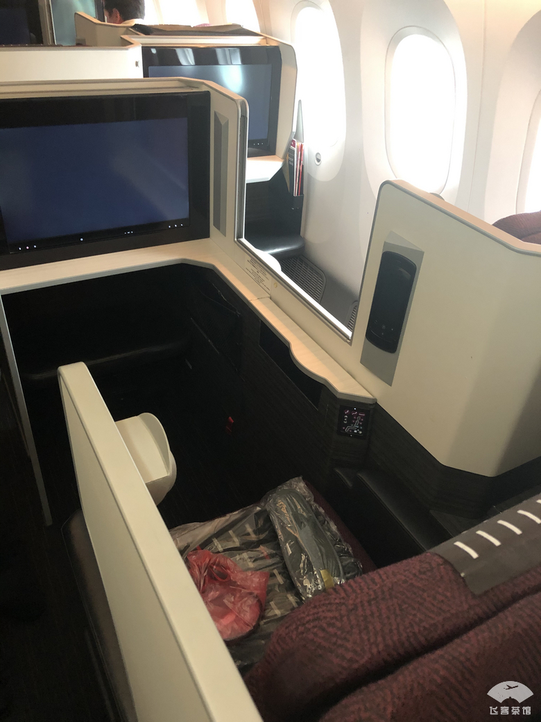 日本航空超级经济舱和经济舱 (日本五星航空公务舱)