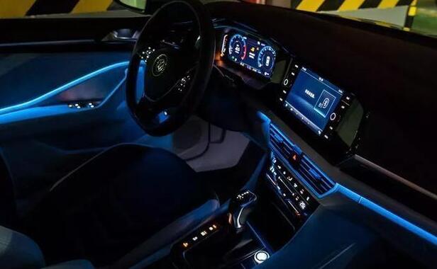 2022新款大众速腾海外试驾,新款大众速腾哪款最值得购买