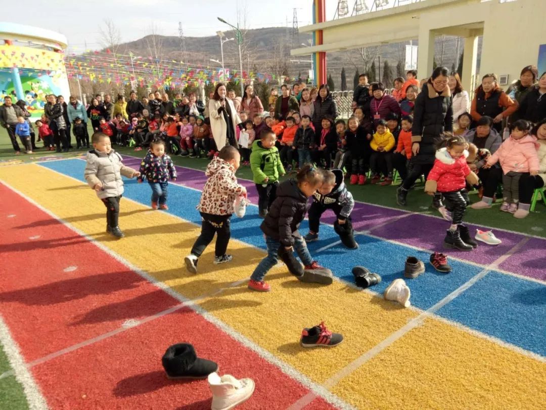 适合家长与孩子的互动亲子游戏,你多久没跟孩子互动