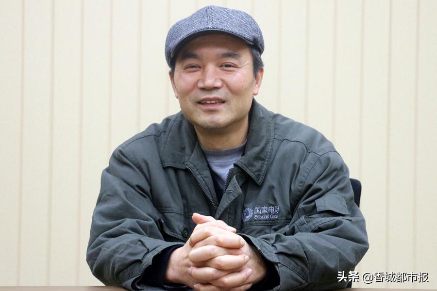 「咸宁供电:光明记忆•百名*党**员庆华诞⑫」全力服务京广"大动脉"电气化改造